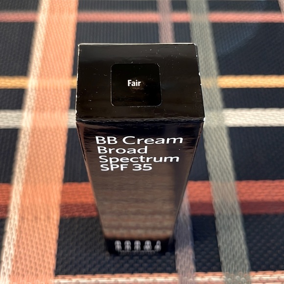 Bobbi brown BB Cream Broad Spectrum SPF 35 in Fair - Picture 3 of 3